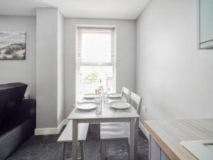 Apartment 4 The Dunes - Uk31824