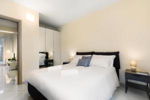 BILOCALE CENTRALE con Spazio esterno con Stazione 5