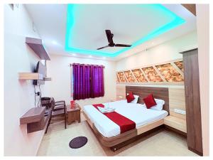 Hotel Sairaj - Inn Near Jagannath Temple - Swargadwar Beach - Bangali Market - Parking and Restaurant Facilities - Fully Air Conditioning Hotel - A Top Rated Best Hotel in Puri
