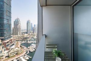 GuestReady - Spectacular Marina Views | High Floor