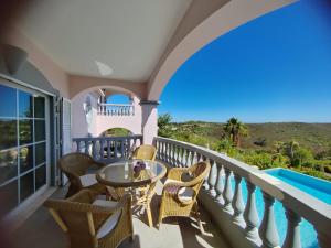 Villa Surga, a luxurious and exclusive romantic villa in the Algarve