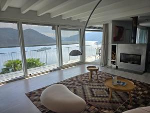 Villa Paradiso by HolAp SA