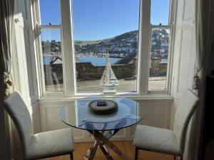 2 Dartview - Close to the Water, River Views, Ground Floor Access