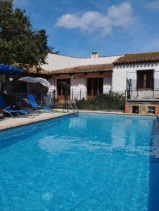 Maison de vacances avec piscine et jardin