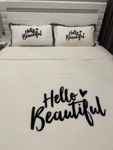 Helen Homestay 1 bed room trong căn hộ chủ nhà đang ở tại Park4-Vinhomes Central Park kế bên Toà Landmak 81