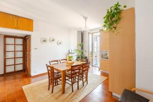 The Balcony of the Lake