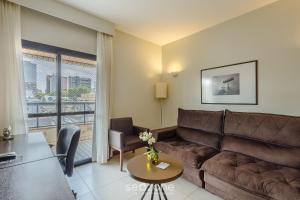 Apto em Cond. c Piscina na Asa Sul BHE0405