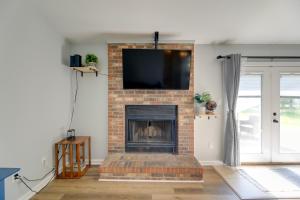 Charming Jacksonville Abode with Patio!