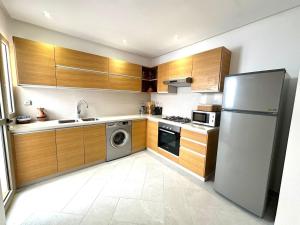 classy aprt view cable car &kasbah &5min sea