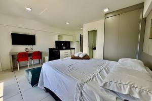 Loft com varanda 100 metros do mar Ponta Verde Ed Time 923