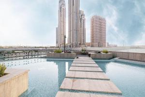 Moon Stays-3BR with Maid-Full Canal View