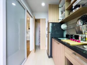 Elegant Stay near IconSiam l High-speed WiFi l BTS Wongwian Yai