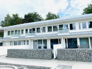 Central and Spacious Apartment for 7 with Sauna