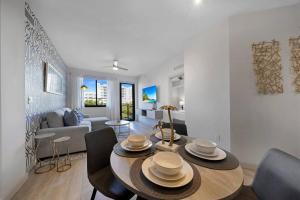 Prestige Living in DTWN 3 Min From Las Olas