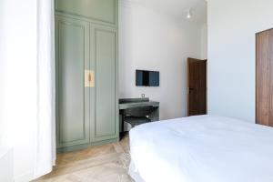 Les Lucioles 7- Luxury 2 - Bedroom Apartment