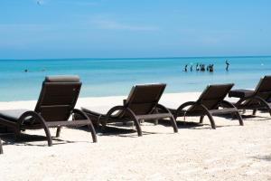 Hotel Boutique La Puerta Azul Beachfront - Adults Only