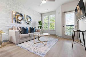 Opulent Living 5 Min From Downtown