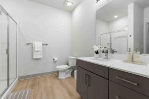 Serene Living 5 Min From Downtown