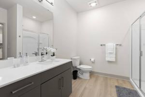 Stunning Living 5 Min From Downtown