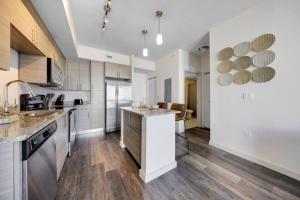 The Serenity in DTWN 3 Min From Las Olas