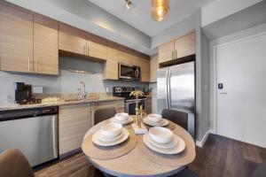 Palm Paradise in DTWN 3 Min From Las Olas