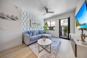 Aqua Vista in DTWN 3 Min From Las Olas