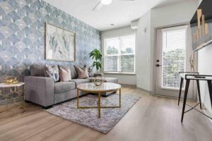 Blissful Living 5 Min From Downtown