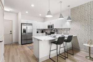 Allure Living 5 Min From Downtown