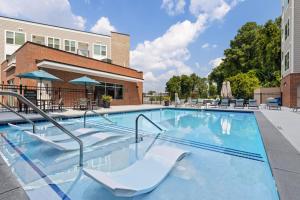 Unique Living 5 Min From Downtown