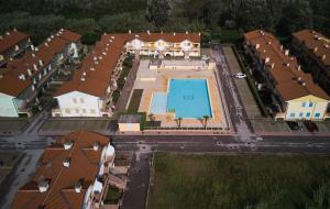 Sunny holiday flat-Beahost