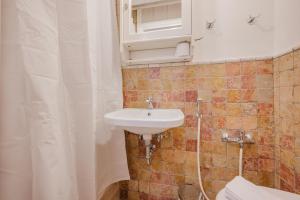 Balastro Design Rooms - Venice City Center