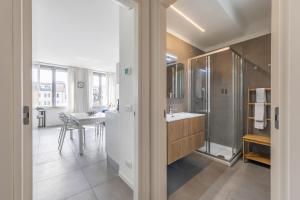 Cadorna House in Central Milan