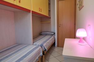 Homely flat with pool-Beahost