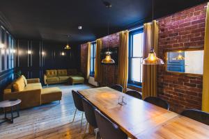 The Luxury Abingdon Apartments - Includes Hot Tub and Jet Bath