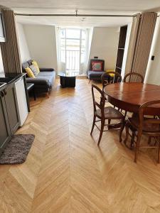 Chic Apartment in Paris Centre Next to Opéra & Louvre