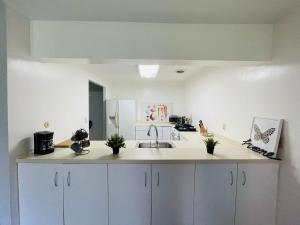 Wheelchair accessible & ground floor 2BR, 2BA