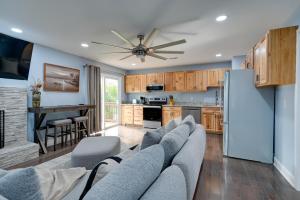 12 Mi to Downtown Winston-Salem Apt with Balcony!