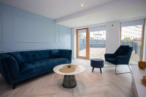 Newly Renovated 3 Bedroom Modern House