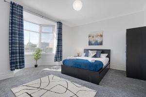 New! 4BR in Durham Road