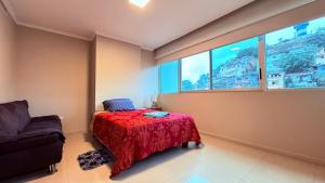 River Front 1, 4 personas, 2 baños, agua caliente, wiffi, smartv, cocina