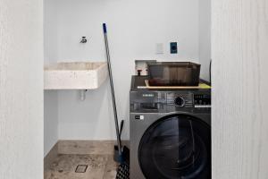 Oceana by Corax Management