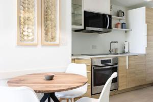 2BR 2BA at Beachwalk on 29 floor Full Equiped