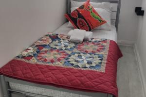 Apartment - Sleeps 5 - Parking - Station Close