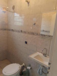 Casa com piscina! Sol da justiça!