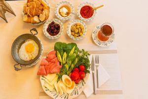 Aleksandr Pera Hotel