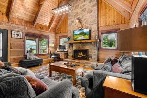 POP of Fall N Smokies W Family Spot - Hot Tub Views