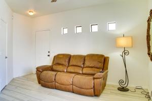 Condo 1 Mi to South Mountain Park! Unwind Poolside