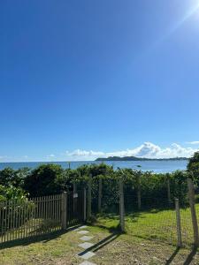 Apto pe na areia, frente ao mar, Armacao Penha