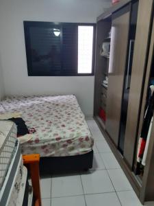 Apto confortável Praia Grande bairro Ocian próximo a praia