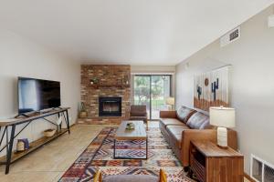 Red Horizon Hideaway